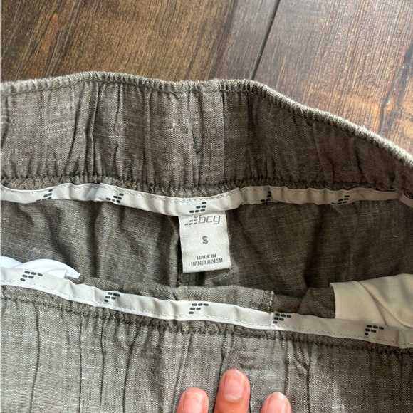 NWT! BCG women’s 3’ inseam shorts with drawstring! Size Small - Picture 3 of 7